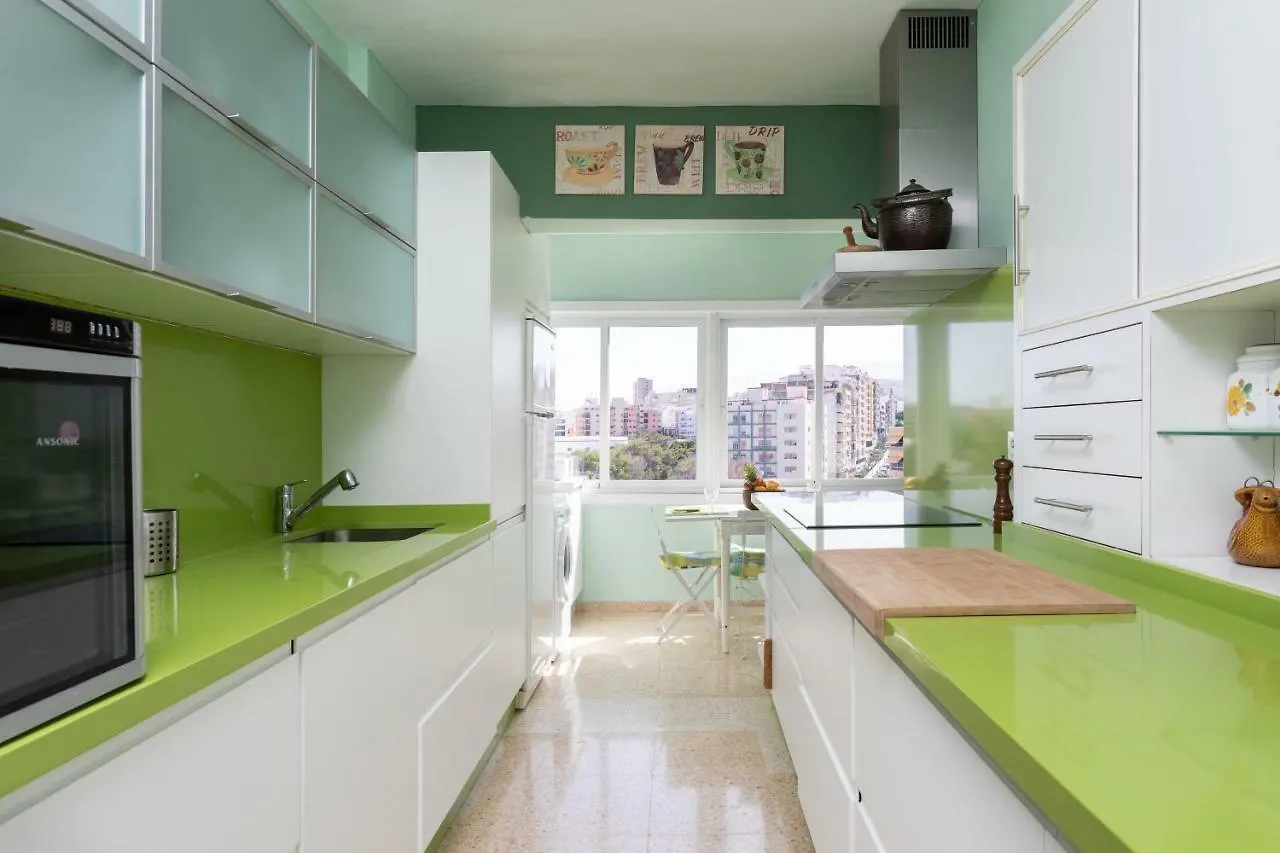 Апартаменты Frontline Santa Cruz With Sea View