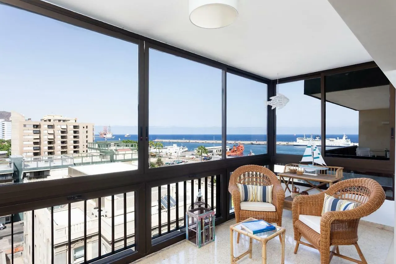 Апартаменты Frontline Santa Cruz With Sea View